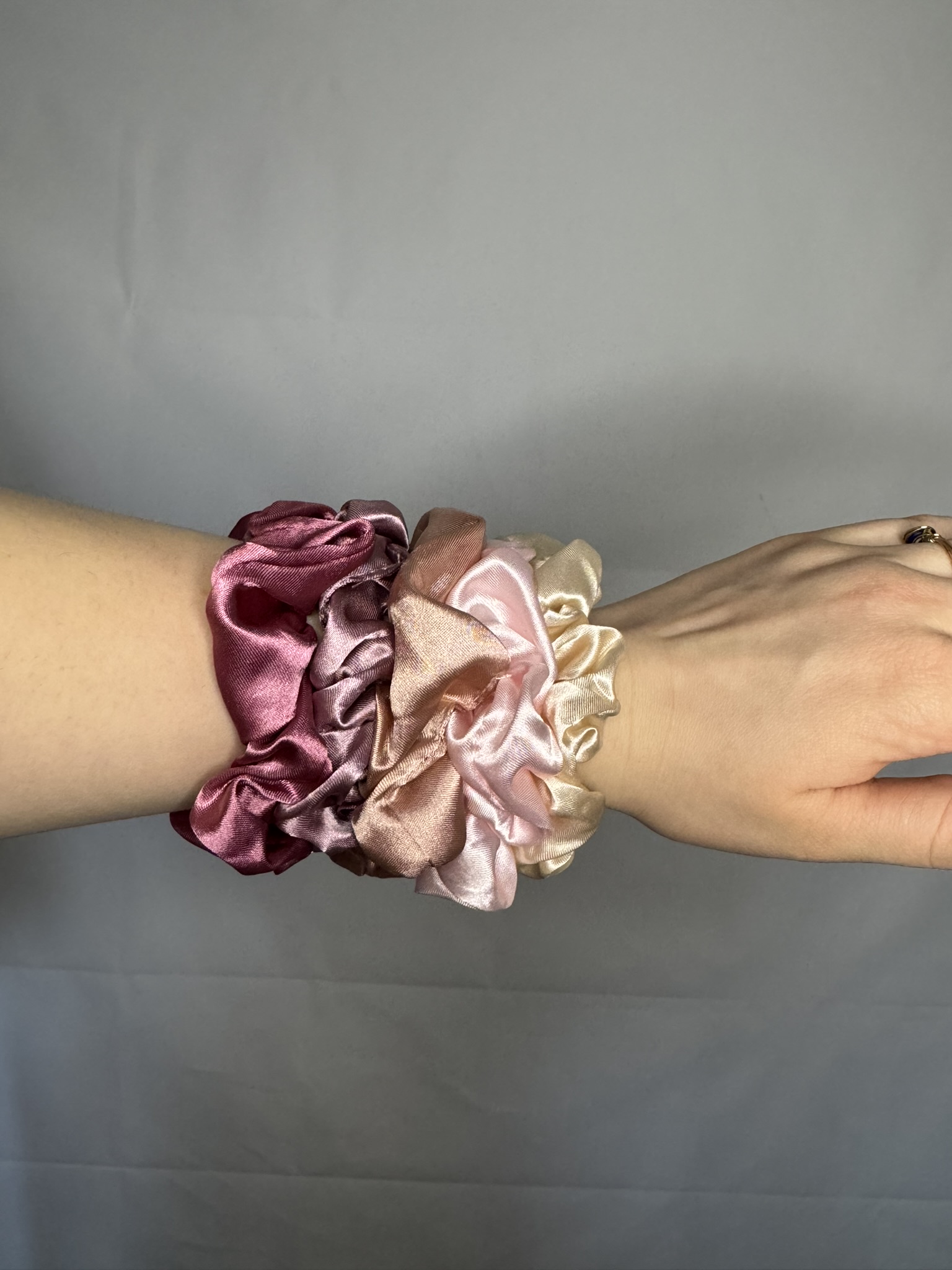 Scrunchie gumička jako dárek k objednávce